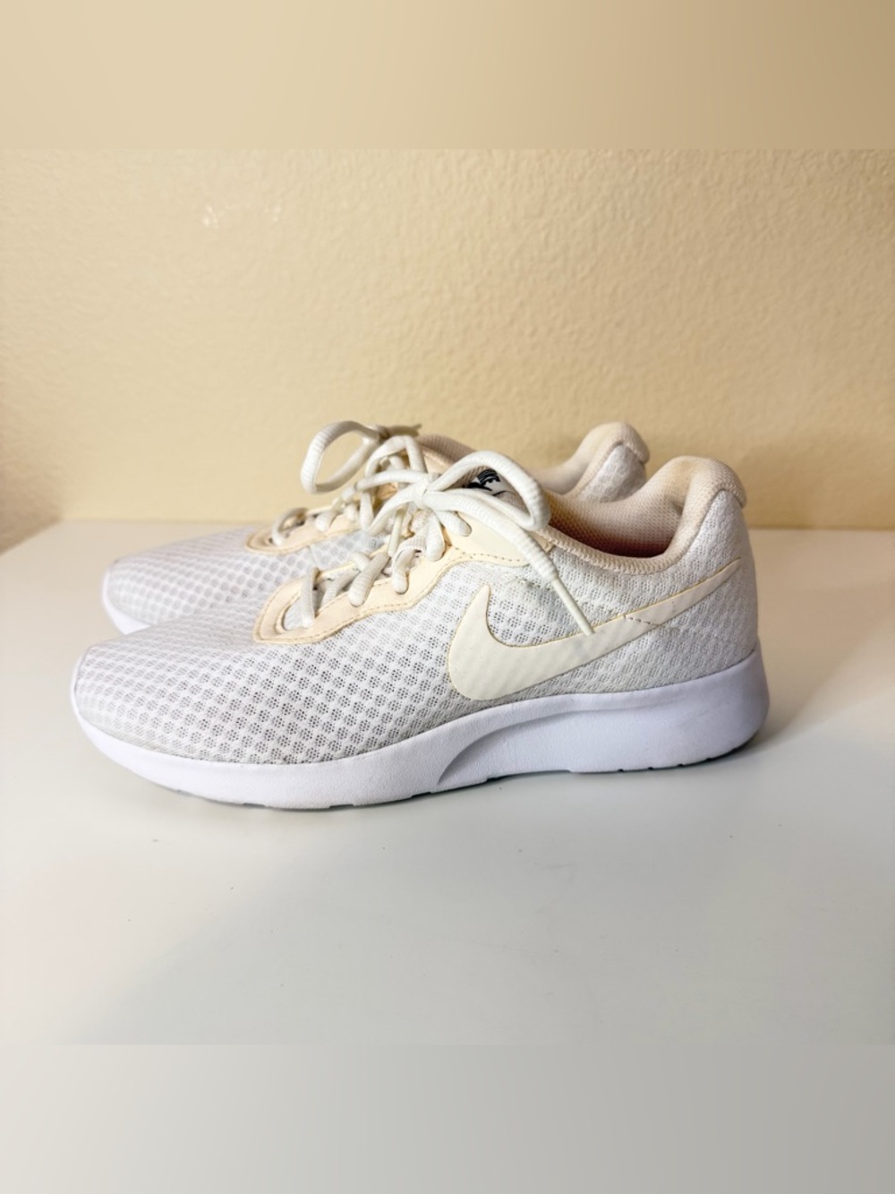 Nike Women’s Tanjun Sneakers in Size 7